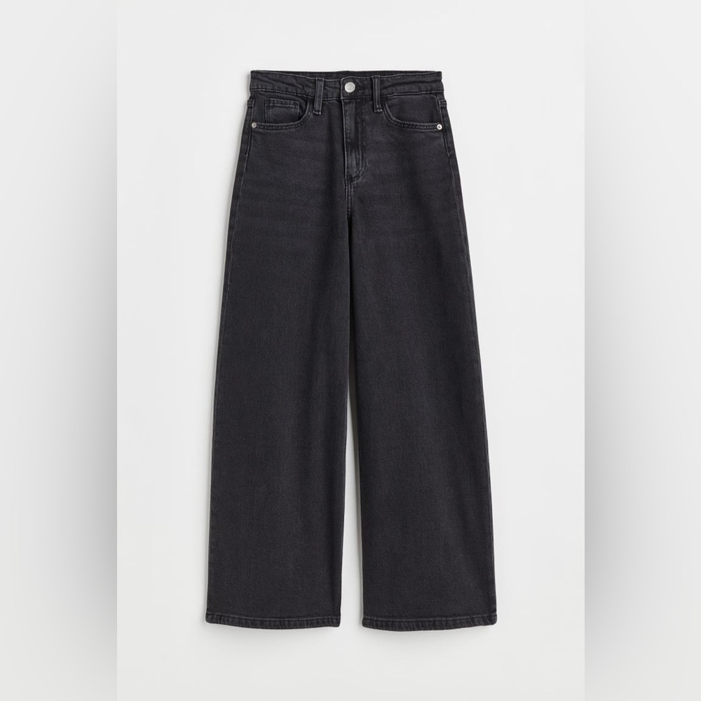 Wide-leg jeans